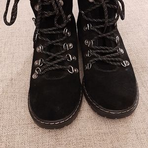 BASS ANDREA LADIES BOOTS .SZ::7.5. LEATHER/FABRIC UPPER. BALANCE MAN MADE MATERI